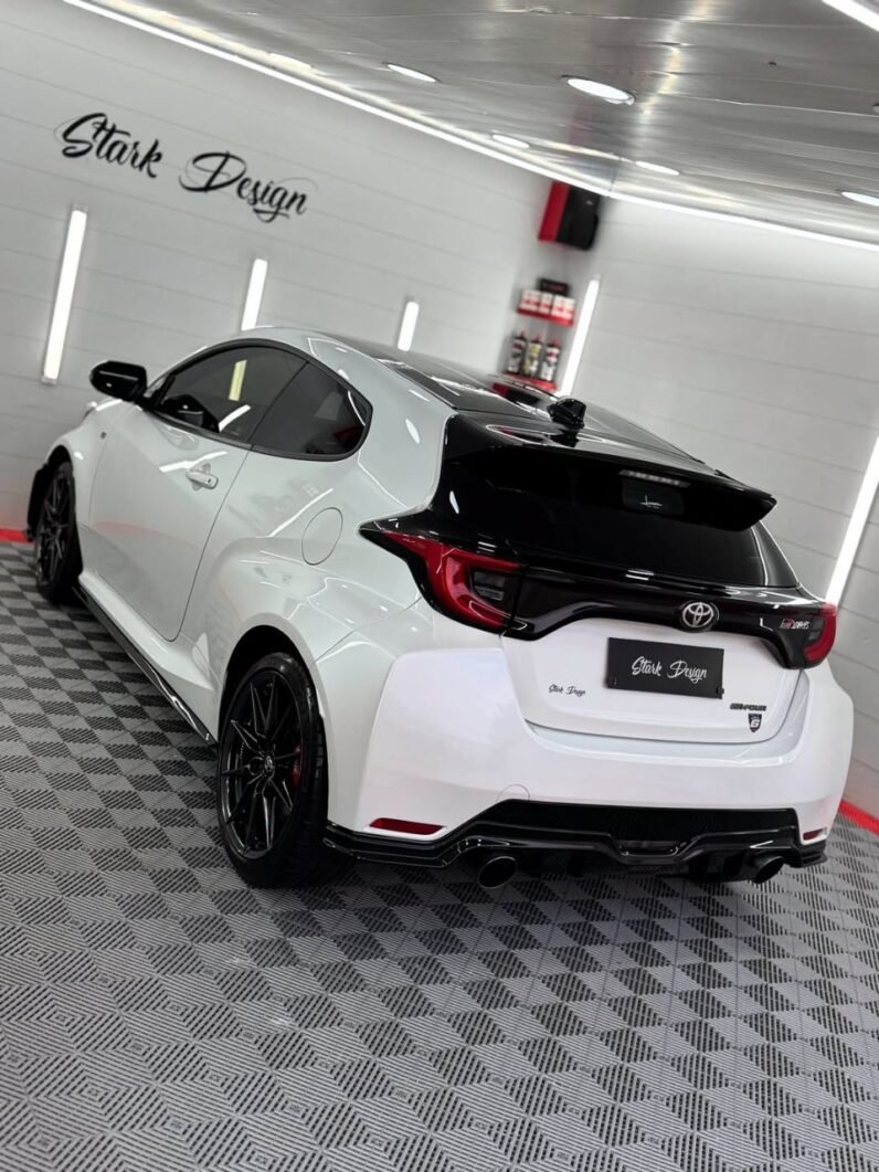 
								2022 Toyota GR Yaris full									