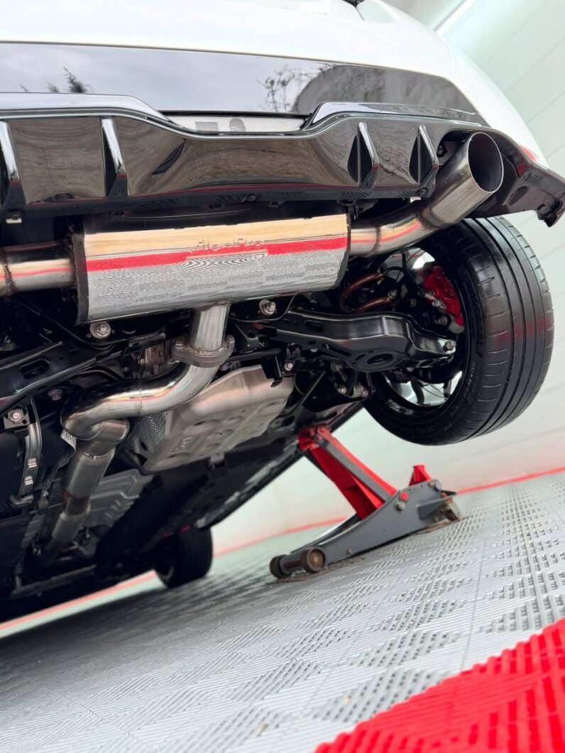 
								2022 Toyota GR Yaris full									