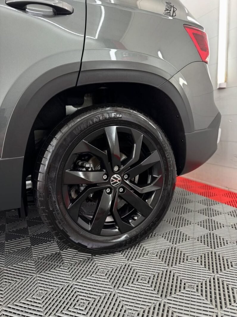 
								2022 Volkswagen Taos full									