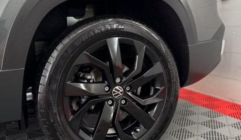 
								2022 Volkswagen Taos full									