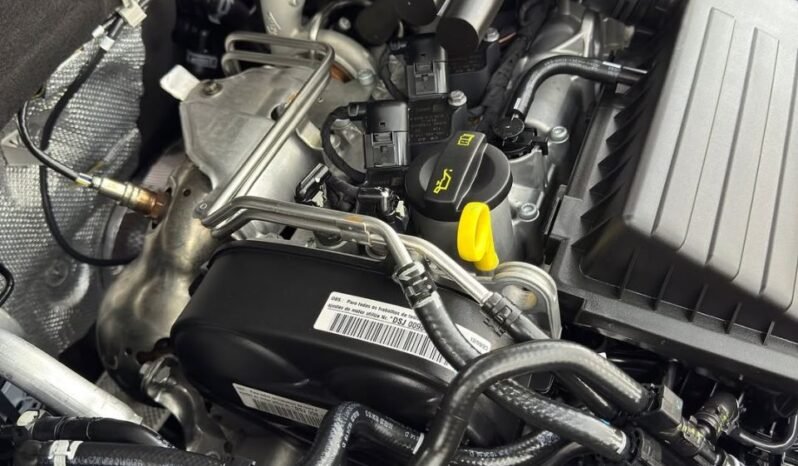 
								2022 Volkswagen Taos full									