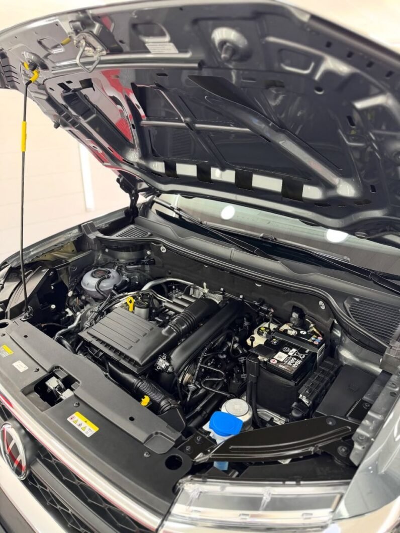 
								2022 Volkswagen Taos full									