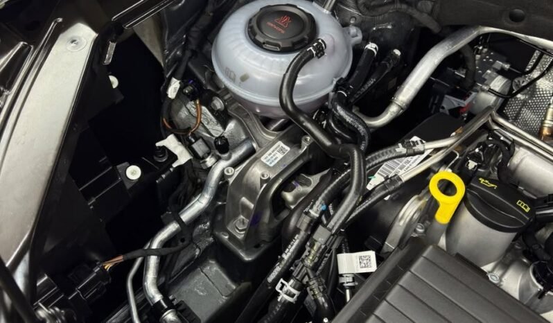 
								2022 Volkswagen Taos full									