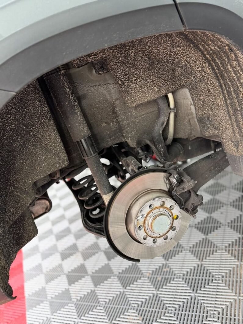 
								2022 Volkswagen Taos full									