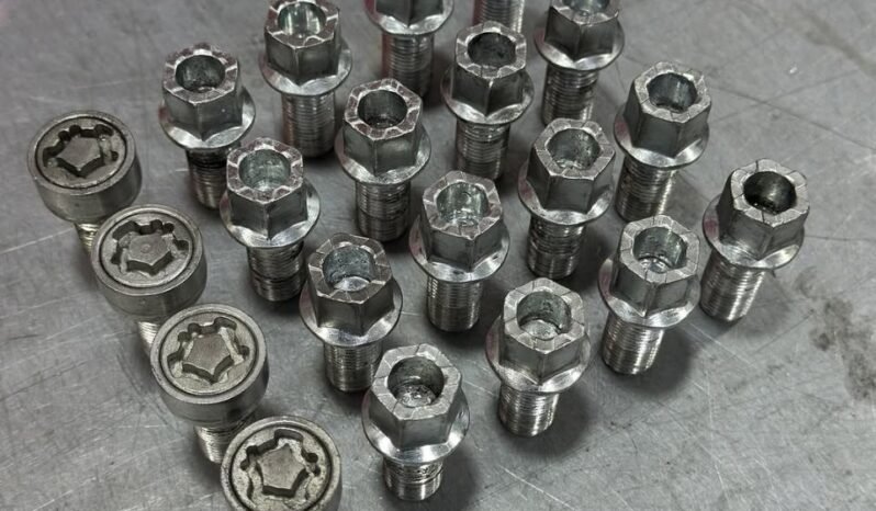 
								2022 Volkswagen Taos full									