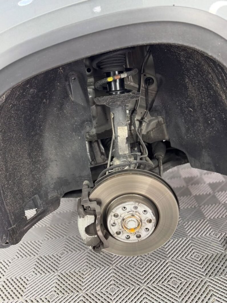 
								2022 Volkswagen Taos full									