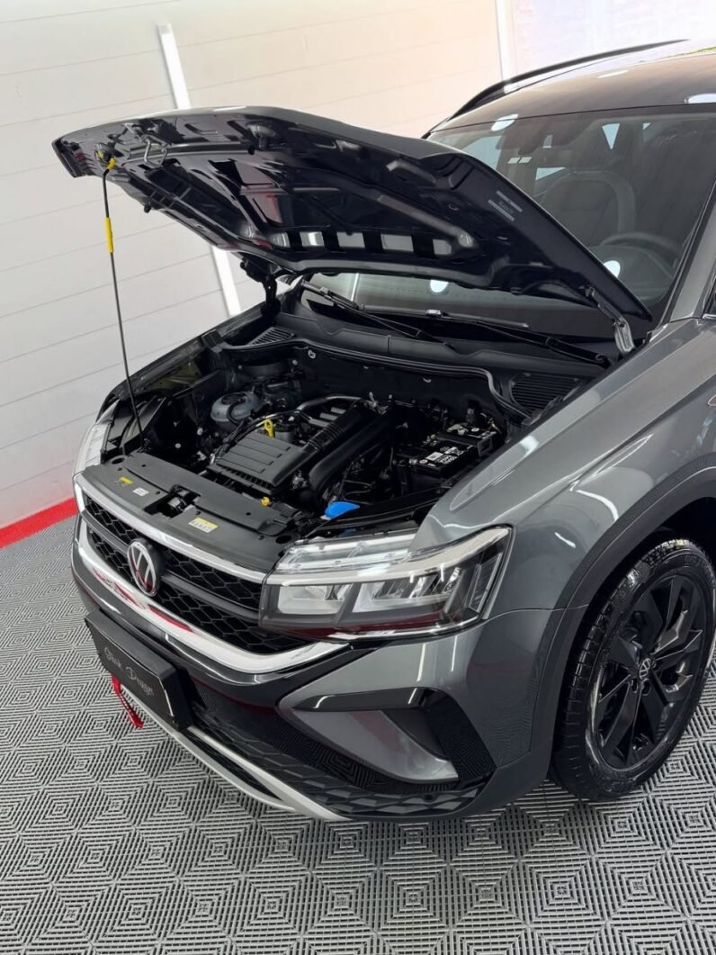 
								2022 Volkswagen Taos full									