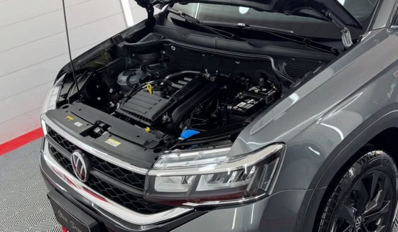 
								2022 Volkswagen Taos full									