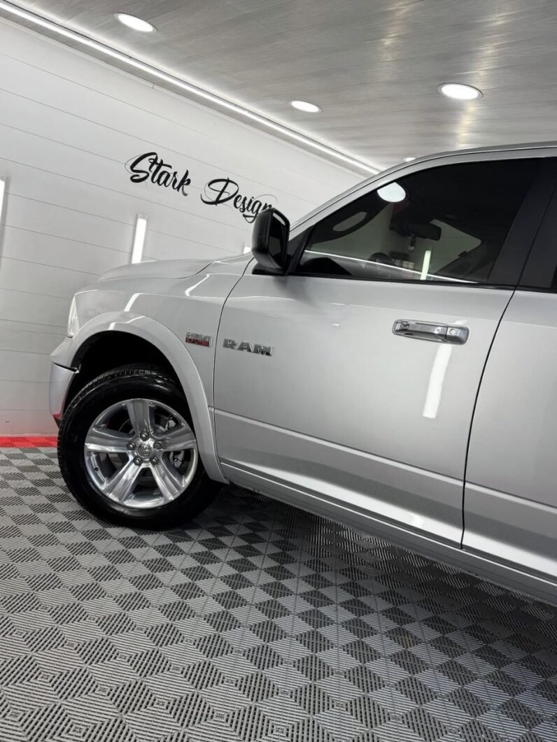 
								2015 Ram 1500 5.7L HEMI V8 full									