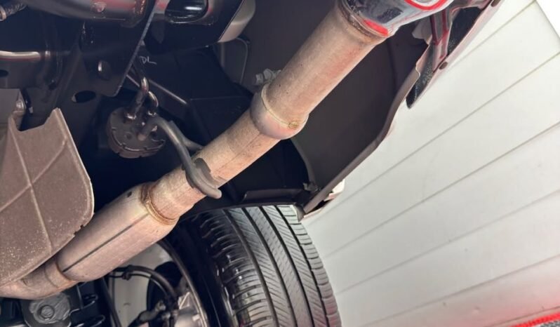 
								2015 Ram 1500 5.7L HEMI V8 full									