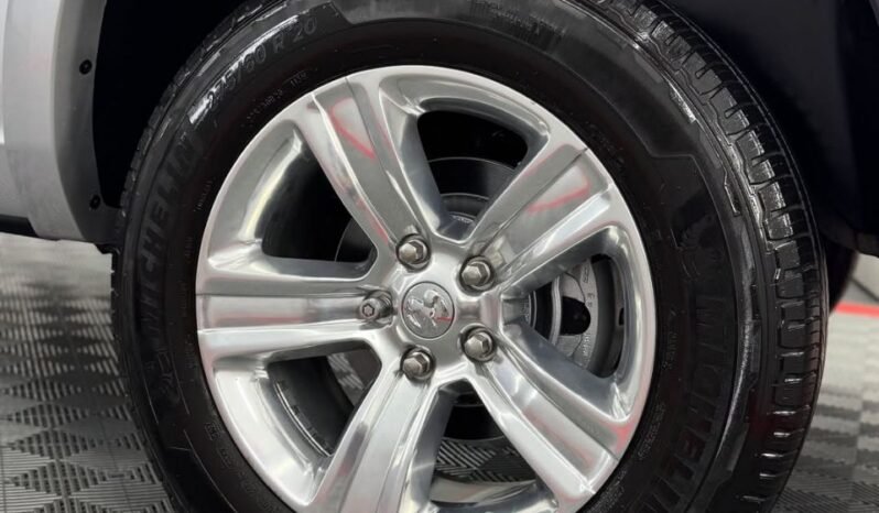 
								2015 Ram 1500 5.7L HEMI V8 full									