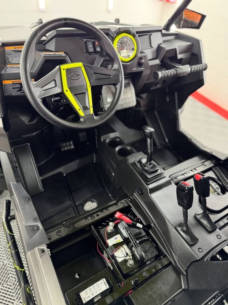 
								Polaris RZR 1000 XP full									