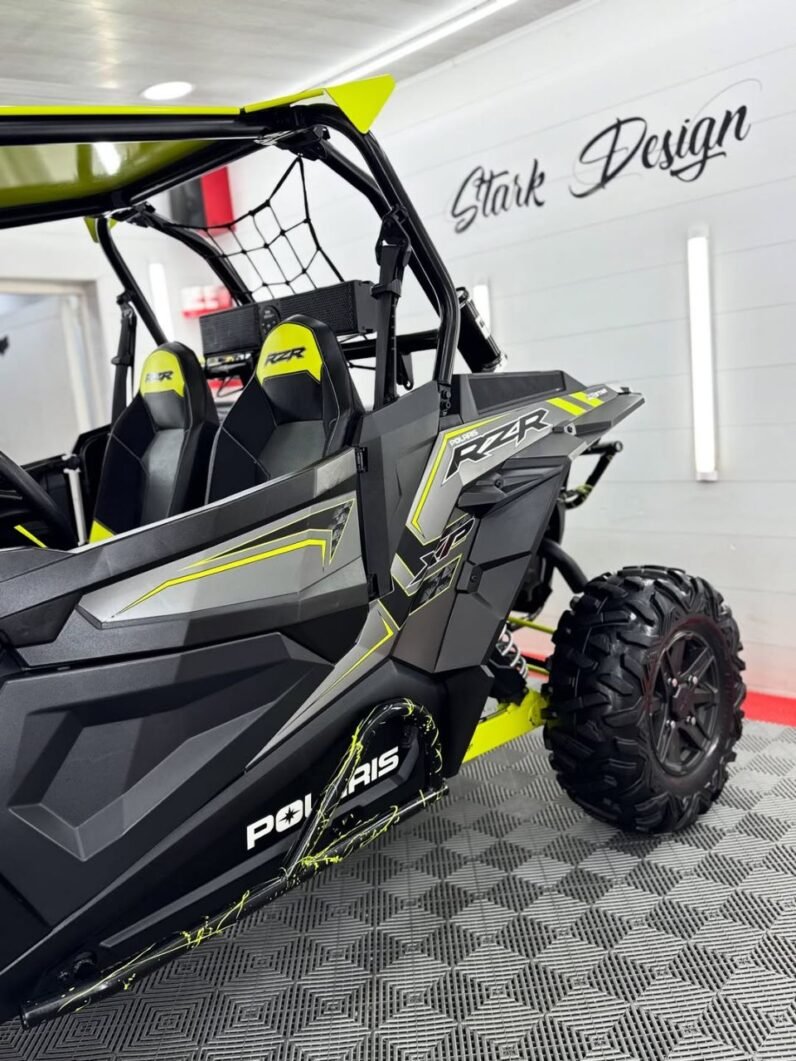 
								Polaris RZR 1000 XP full									
