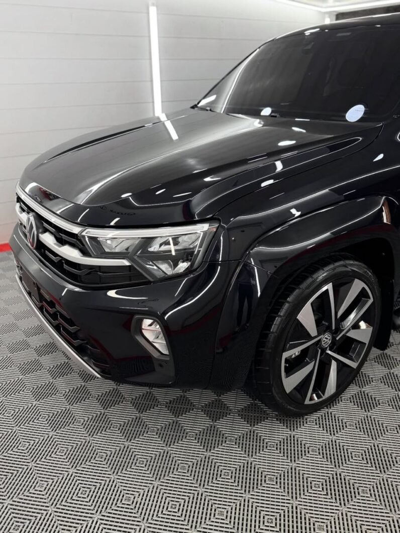 
								2021 Volkswagen Amarok V6 Highline / Extreme full									