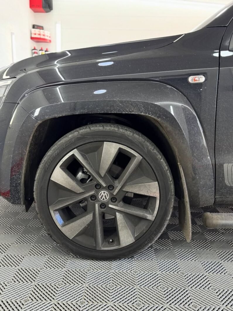 
								2021 Volkswagen Amarok V6 Highline / Extreme full									