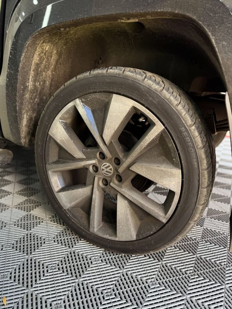 
								2021 Volkswagen Amarok V6 Highline / Extreme full									