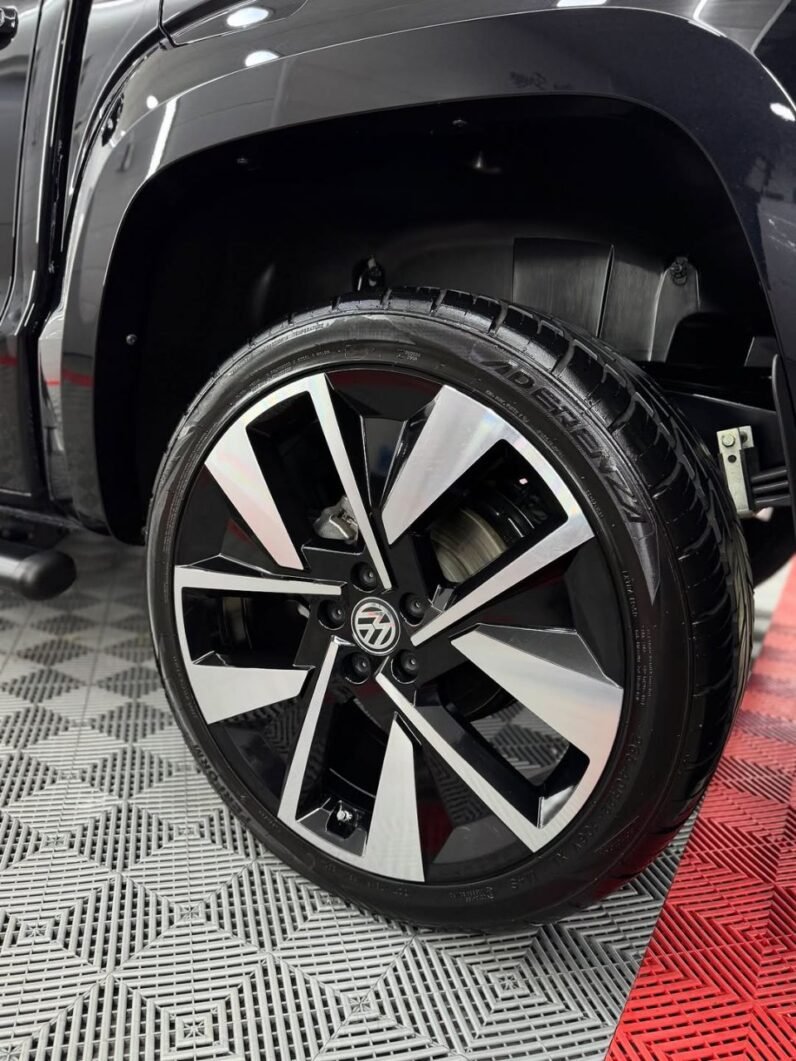 
								2021 Volkswagen Amarok V6 Highline / Extreme full									