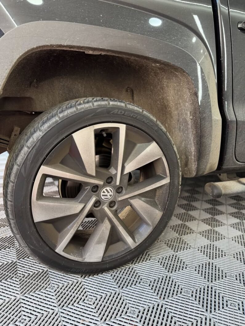 
								2021 Volkswagen Amarok V6 Highline / Extreme full									