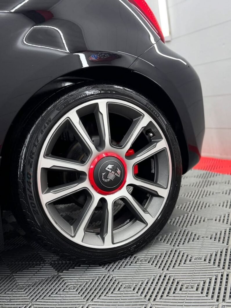 
								Fiat 500 Abarth 595 full									