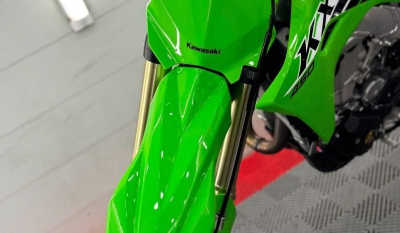 
								2022 Kawasaki KX450 full									