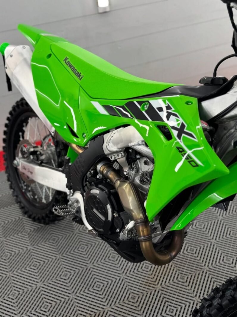 
								2022 Kawasaki KX450 full									