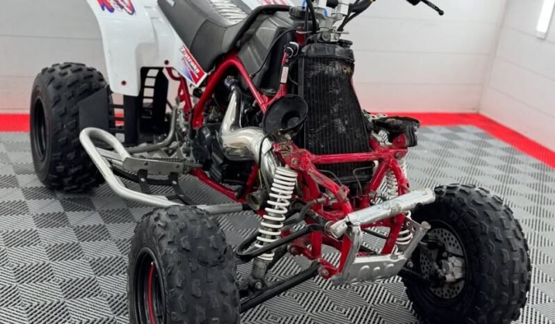 
								2010 Yamaha Banshee 350 full									